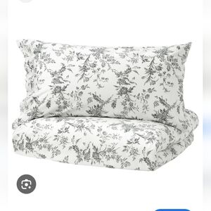 IKEA Gray and White Floral Duvet Cover Set Timeless Design